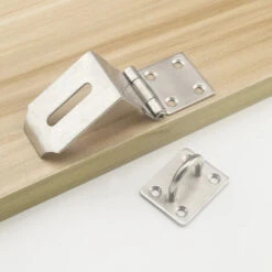 90 Degrés Moraillon De Cadenas Avec Cadenas Et Vis, Moraillon De Loquet De Porte En Acier Inox, Moraillon Cadenas à Angle Droit Indéformable Pour Porte En Bois, Jardin, Fenêtres, Armoires, Garage LO-R -Optimal Serrures Magasin 56773538 4